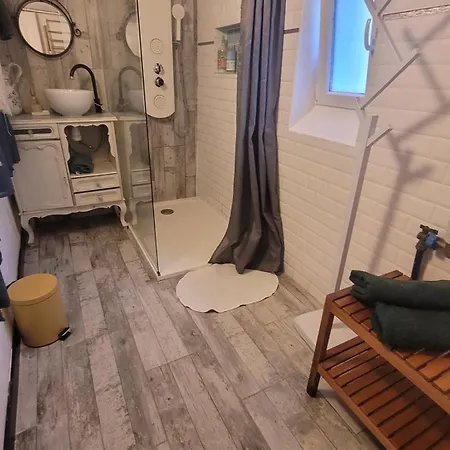 Apartment Appartement, Atelier D'artiste